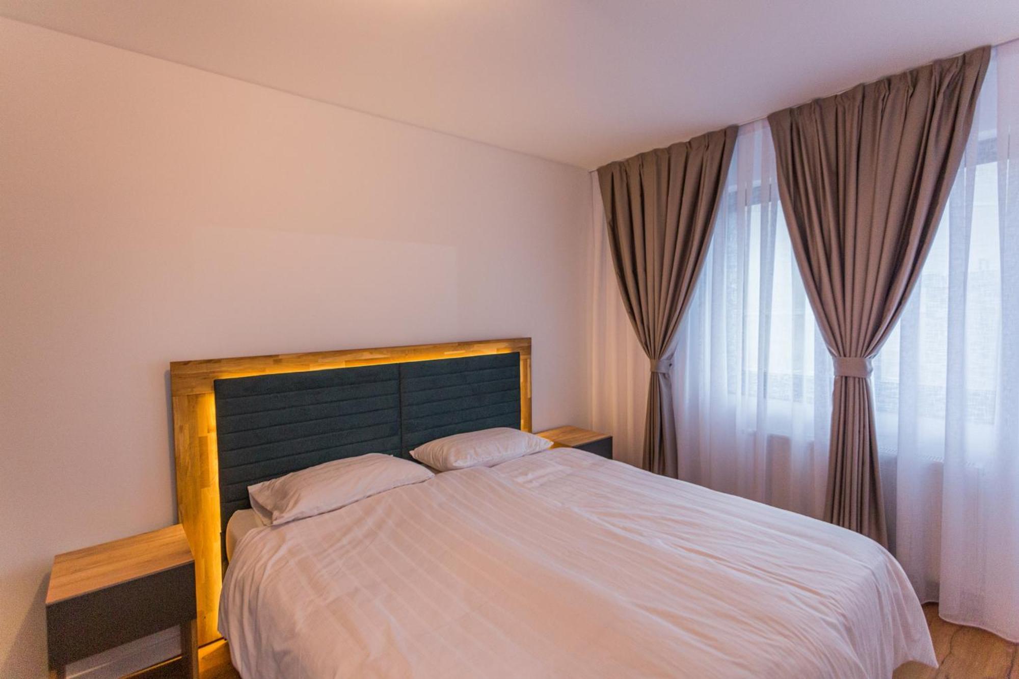 Aparthotel Phoenix Б'єлашница Екстер'єр фото